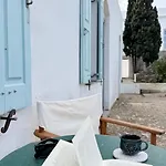 Captains Garden House Katavati